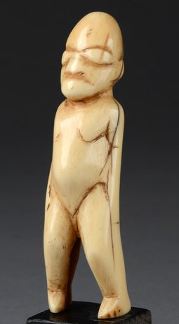 Lobi figurine ivory.jpg